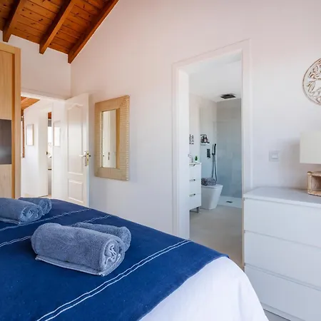 Libertas, Luxury And Private Pool *