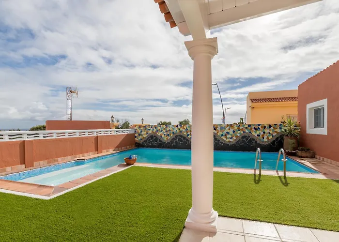 Libertas, Luxury And Private Pool Villa *