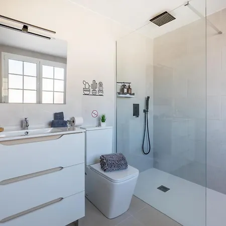 Libertas, Vivienda Con Piscina Privada Climatizada Villa