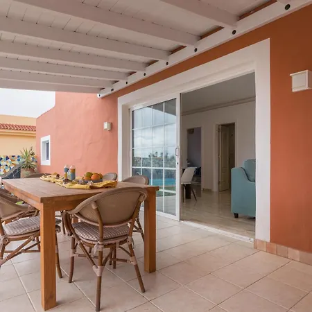 Libertas, Luxury And Private Pool *