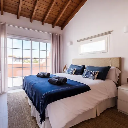 Libertas, Luxury And Private Pool *