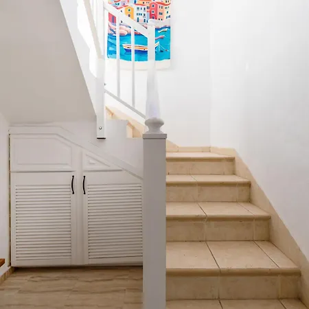 Libertas, Vivienda Con Piscina Privada Climatizada * Caleta De Fuste