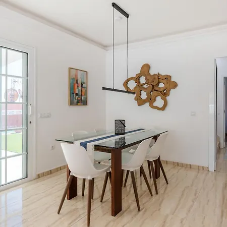 Libertas, Vivienda Con Piscina Privada Climatizada 别墅